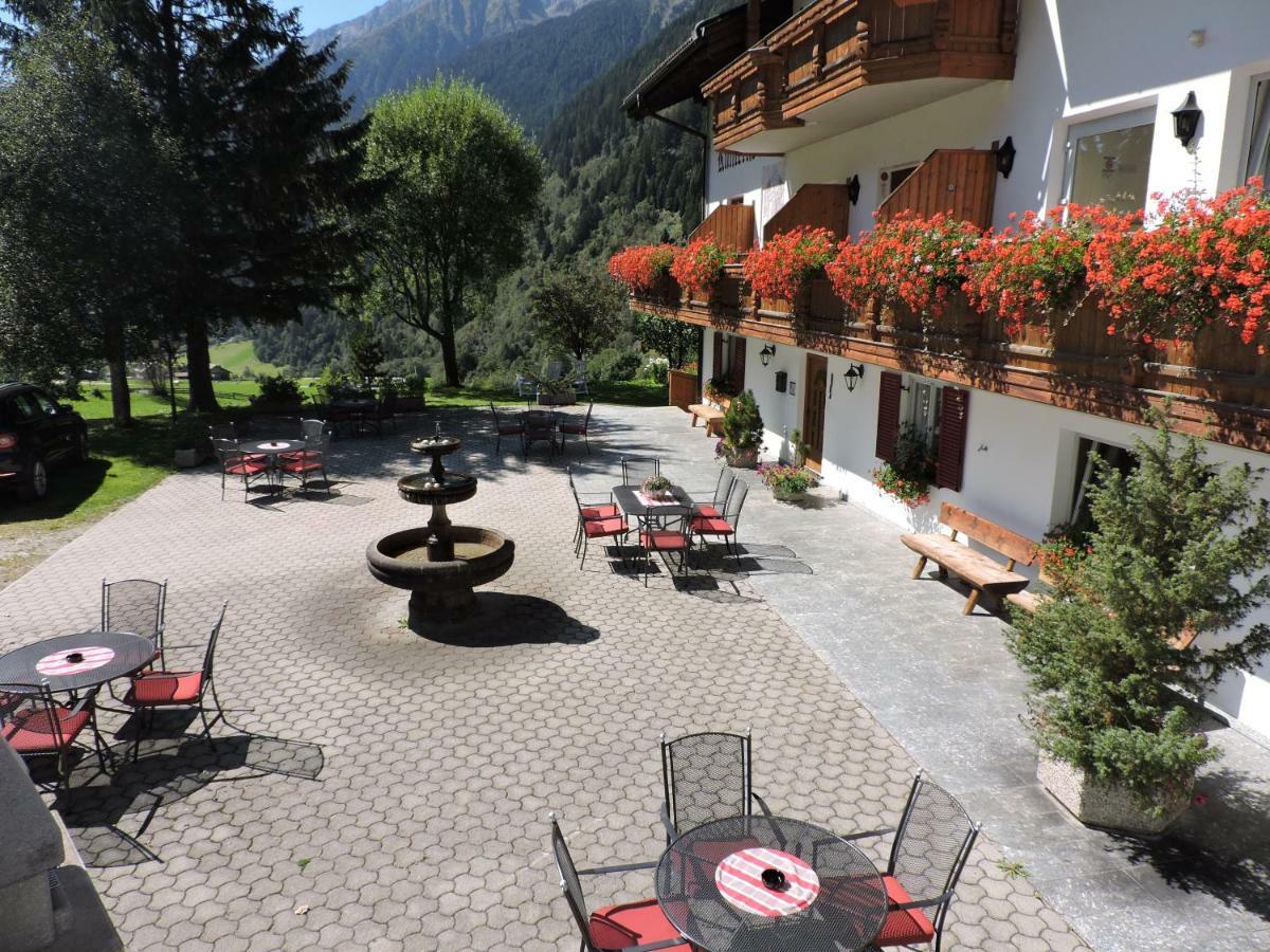 Aparthotel Kühlerhof Anterselva di Mezzo Exterior foto